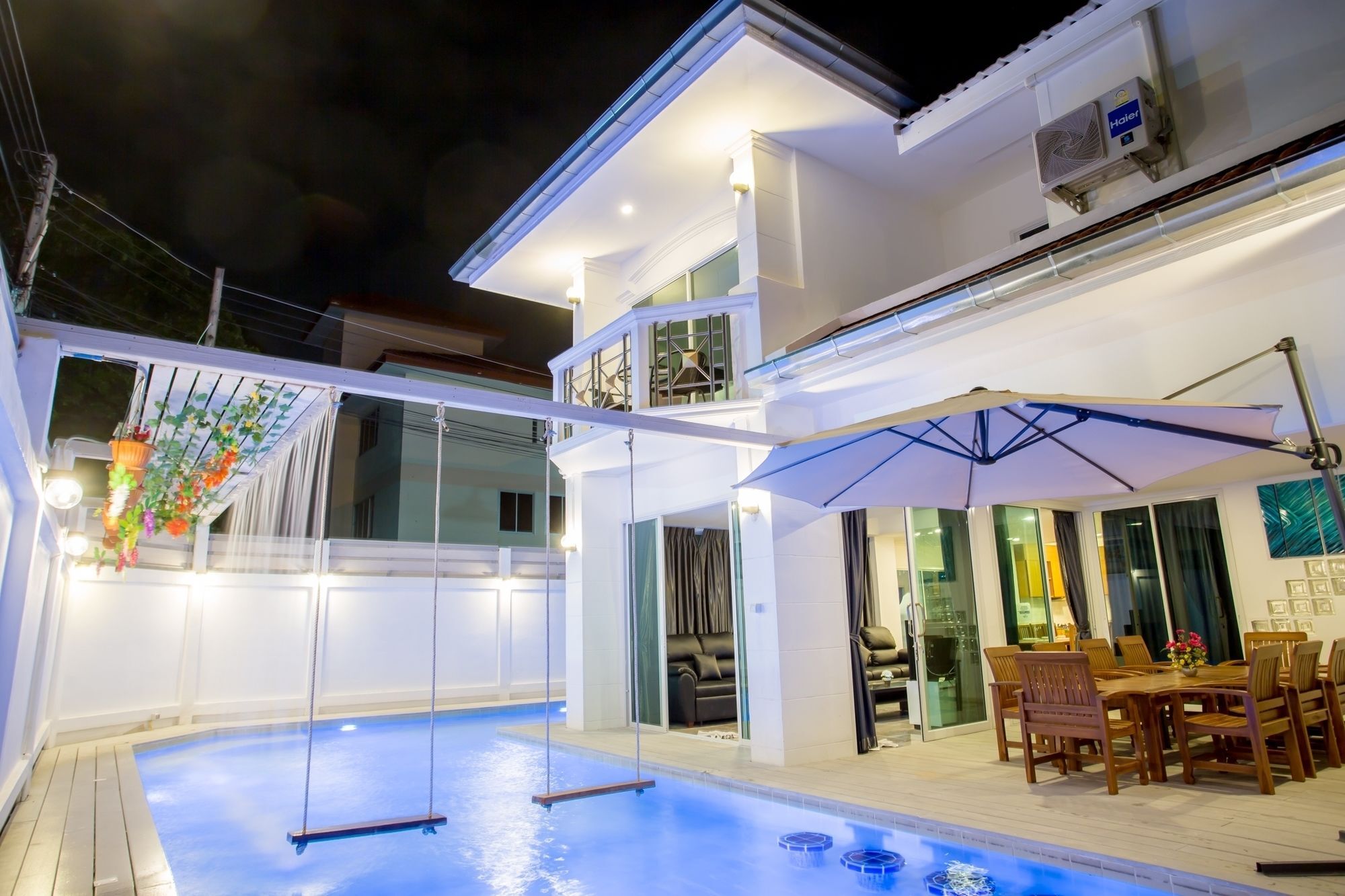 The Ville Modern Viewpoint Pool Villa Pattaya Luaran gambar